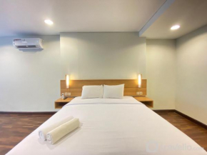 Fabulous 2BR Loft Apartment with Private Bathub at El Royale By Travelio